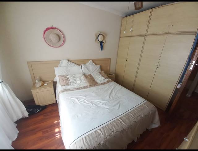 4 BEDROOM HOUSE FOR SALE IN STRANDFONTEIN